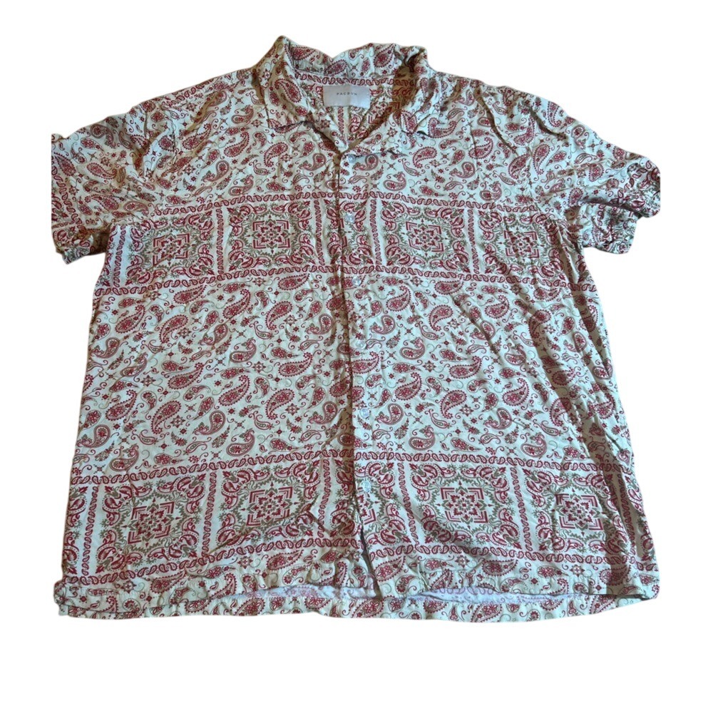 PacSun Mens‎ XL Red Paisley Medallion Short Sleeve Camp Collar Button Down Shirt